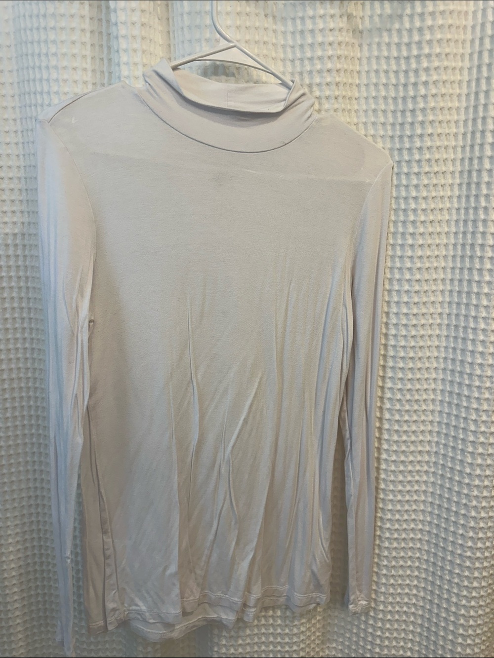 Light Cream Long-Sleeve Turtleneck Top